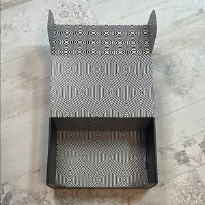 Loot Crate Optical Illusion Empty Box